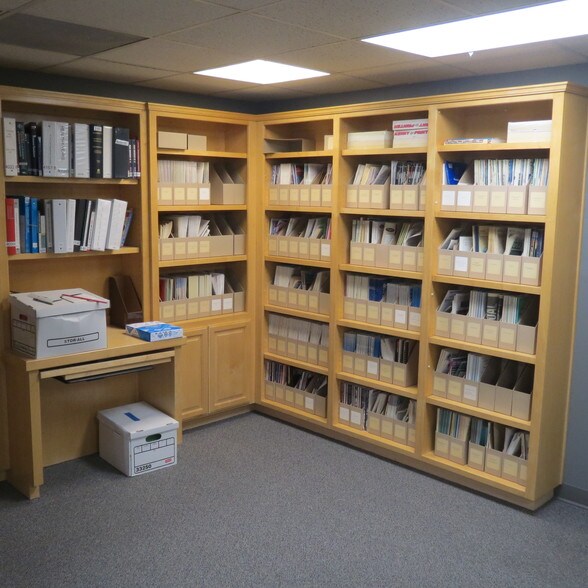 More Photos Of 13822 Beach Blvd, Westminster Office For Sale