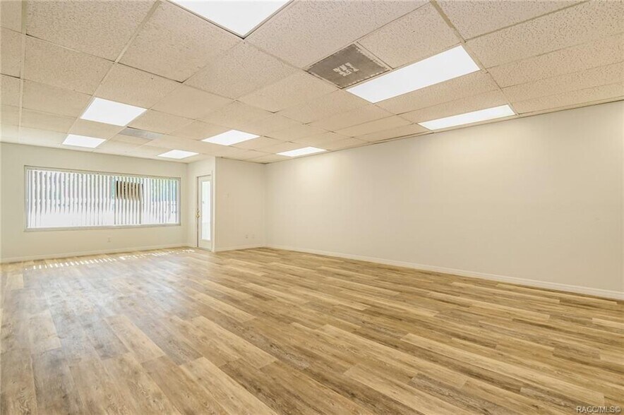 More Photos Of 4065 S Suncoast Blvd, Homosassa Unknown For Lease