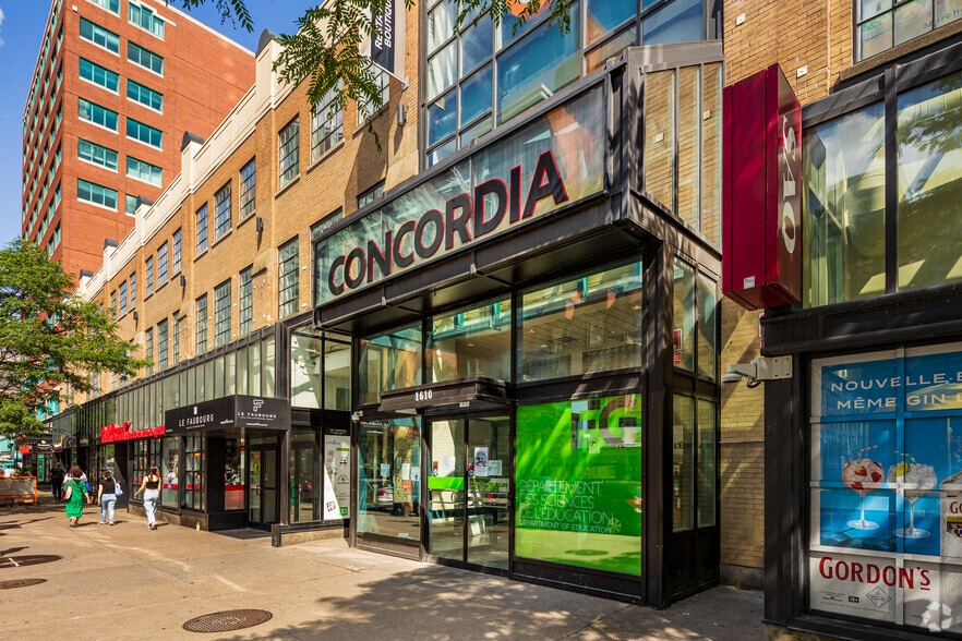 More Photos Of 1616-1626 St Sainte-Catherine O, Montréal Storefront Retail Office For Lease