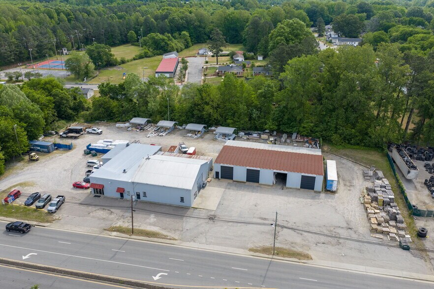 More Photos Of 728 N Main St, Emporia Auto Repair For Sale