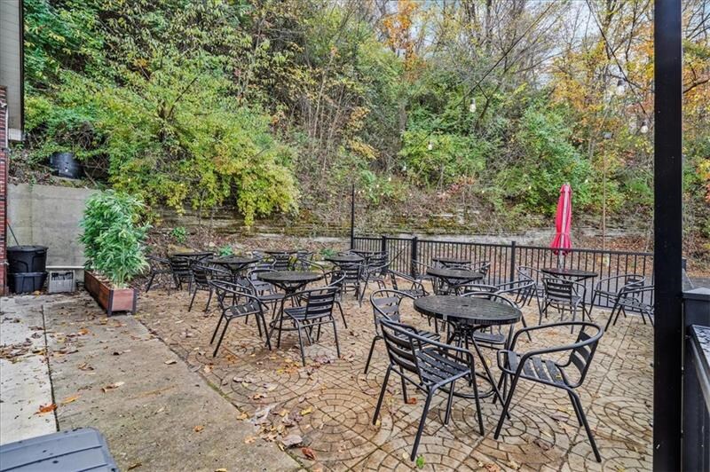 More Photos Of 3058 Washington Pike, Bridgeville Restaurant For Sale