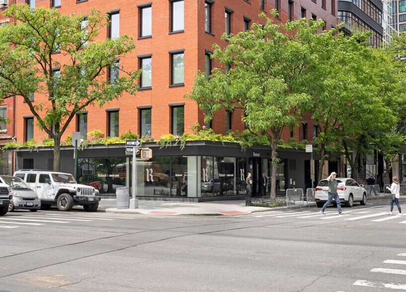 More Photos Of 500 W 22nd St, New York Apartments For Sale