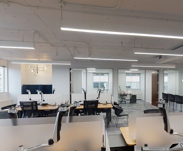 Primary Photo Of 1401 S Clark St, Arlington Office For Lease