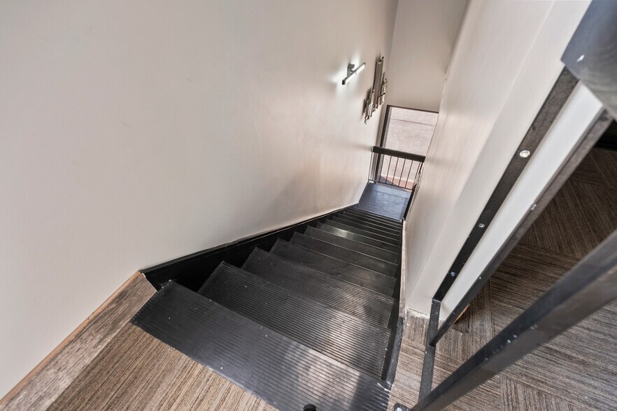 More Photos Of 3316 Florida Ave, Kenner Office For Sale