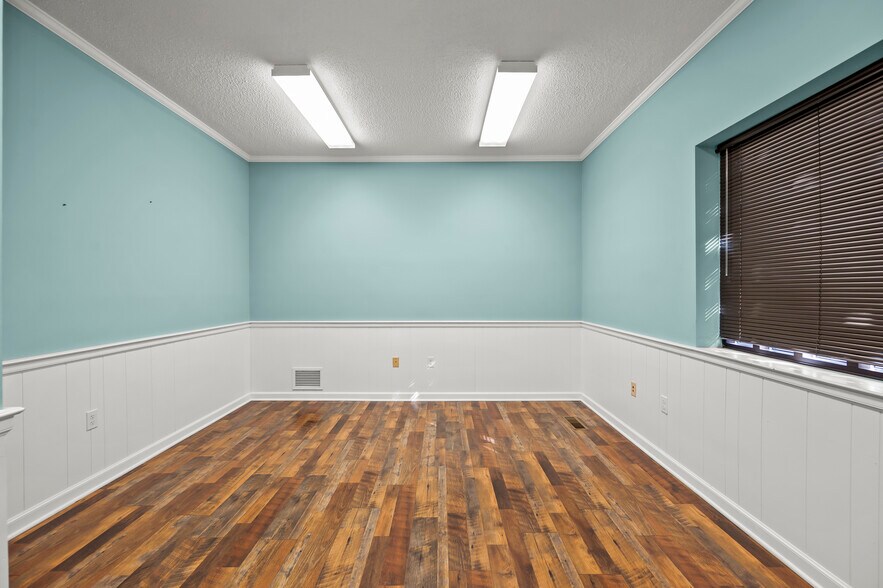 More Photos Of 1001 S State St, Yadkinville Medical For Sale