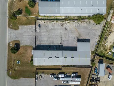 More Photos Of 200 Trademark St, Buda Warehouse For Lease