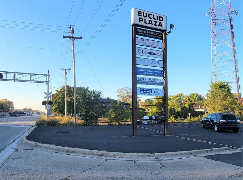More Photos Of 503 N Euclid Ave, Bay City Office For Lease
