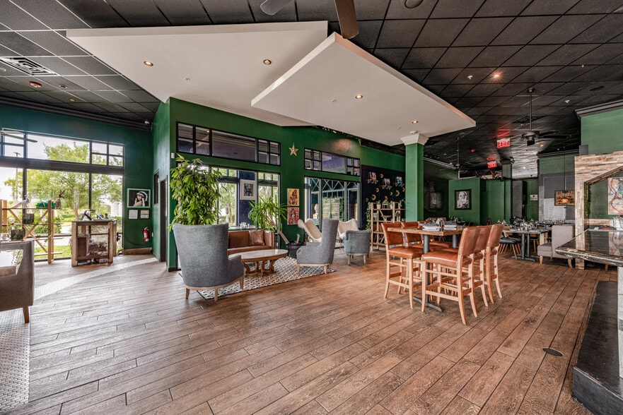 More Photos Of 4757 The Grove Dr, Windermere General Retail For Sale