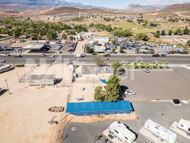 More Photos Of 1545 W State St, Hurricane Veterinarian Kennel For Sale