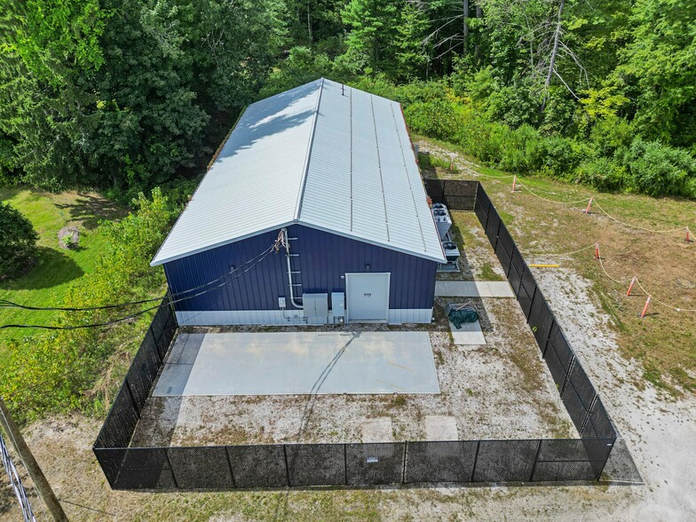 More Photos Of 700 S Main St, Sheffield Refrigeration Cold Storage For Sale