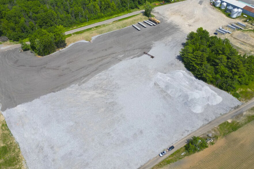 More Photos Of 116 Boul Fortin, Saint-bernard-de-lacolle Land For Lease