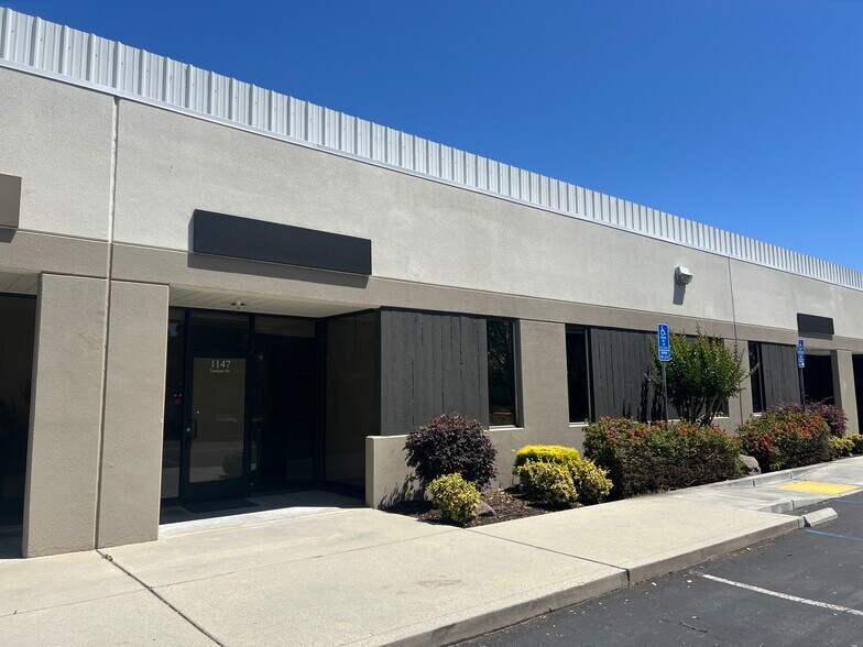 More Photos Of 1145-1155 Tasman Dr, Sunnyvale Light Manufacturing For Lease