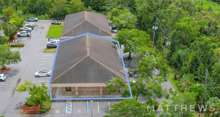 Primary Photo Of 3000-3006 US Highway 19, Holiday Medical For Sale