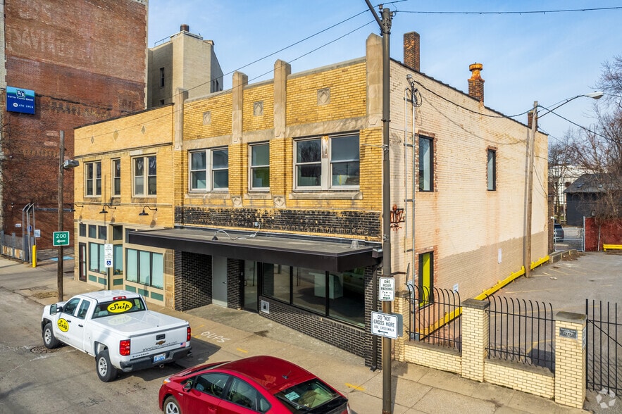 Primary Photo Of 3404 Lorain Ave, Cleveland Office Residential For Sale