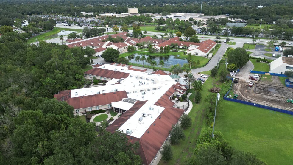 More Photos Of 654 N Econlockhatchee Trl, Orlando Healthcare For Sale