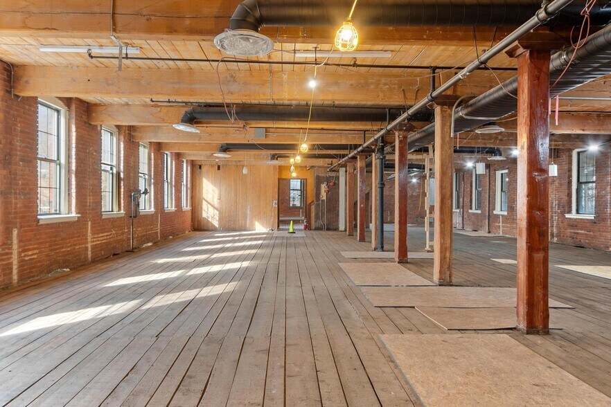 More Photos Of 65 Water St, Worcester Loft Creative Space For Sale