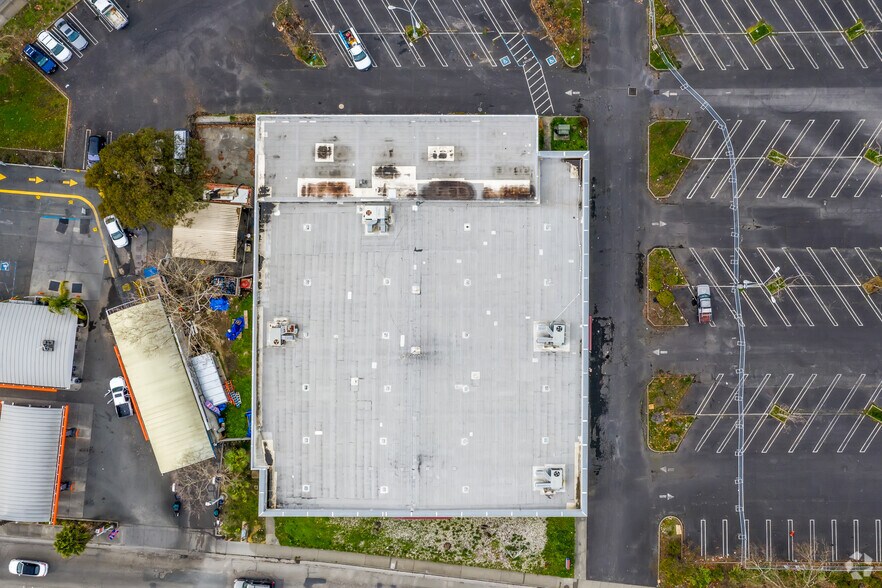 More Photos Of 3575 Cleveland Ave, Santa Rosa Freestanding For Lease