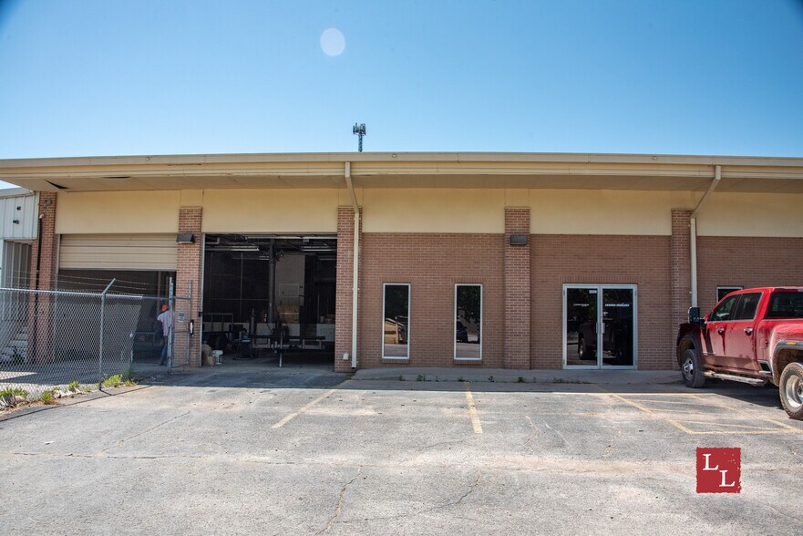 More Photos Of 1103 Memorial Drive dr, Marietta Manufacturing For Sale