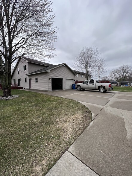 Primary Photo Of 333 Jackson St, Coleman Apartments For Sale