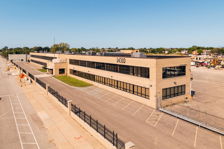 Primary Photo Of 14310 Hamilton Ave, Highland Park Office For Sale