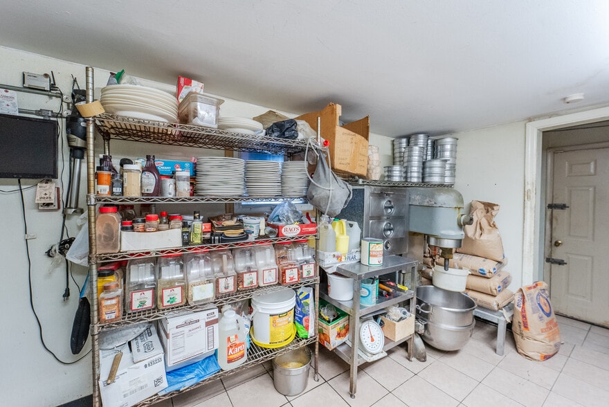 More Photos Of La Strada Cafe, Branchburg Restaurant For Sale