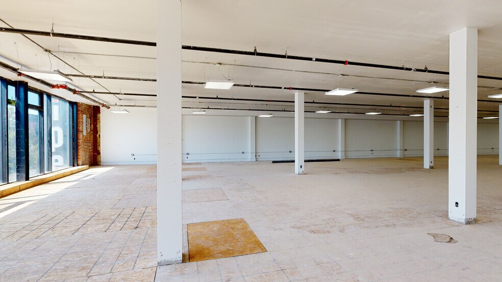 More Photos Of 417-421 South St, Philadelphia Storefront Retail Office For Lease