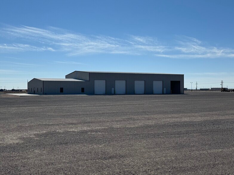 More Photos Of 169 FM 869 Rd, Pecos Warehouse For Sale