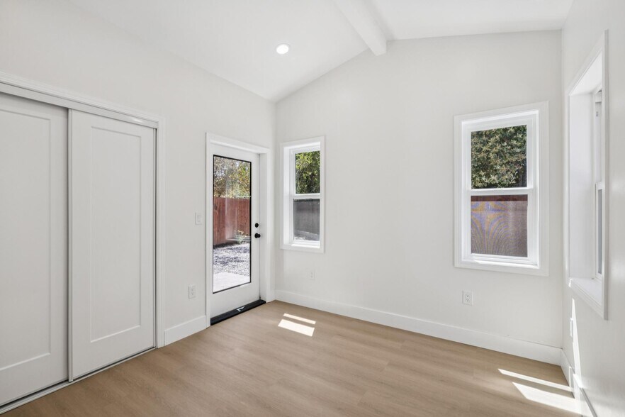 More Photos Of 846 Wilmac Ave, Novato Apartments For Sale