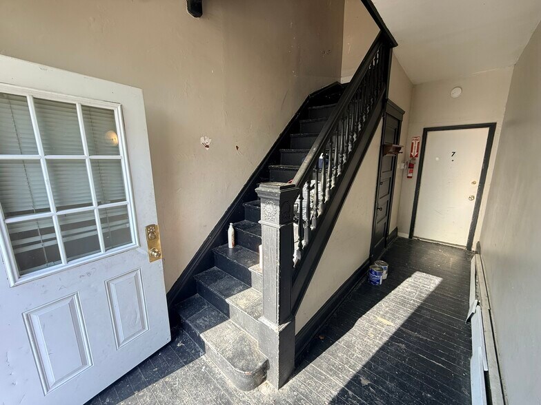 More Photos Of 1762 Cleveland Ave, Norwood Apartments For Sale
