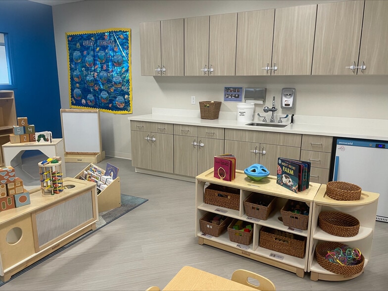 More Photos Of 2510 Walmer Ave, Norfolk Office For Sale