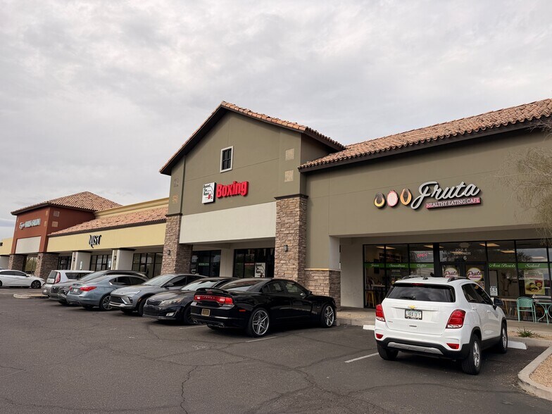 More Photos Of 2041-2091 N Arizona Ave, Chandler Unknown For Lease
