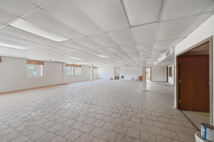 More Photos Of 1519 Circle Park Blvd, Fort Worth Religious Facility For Sale