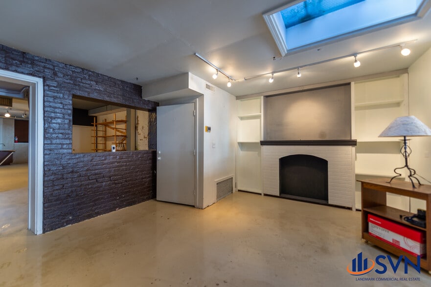 More Photos Of 115 Cedar Ave, St Charles Storefront Retail Office For Sale