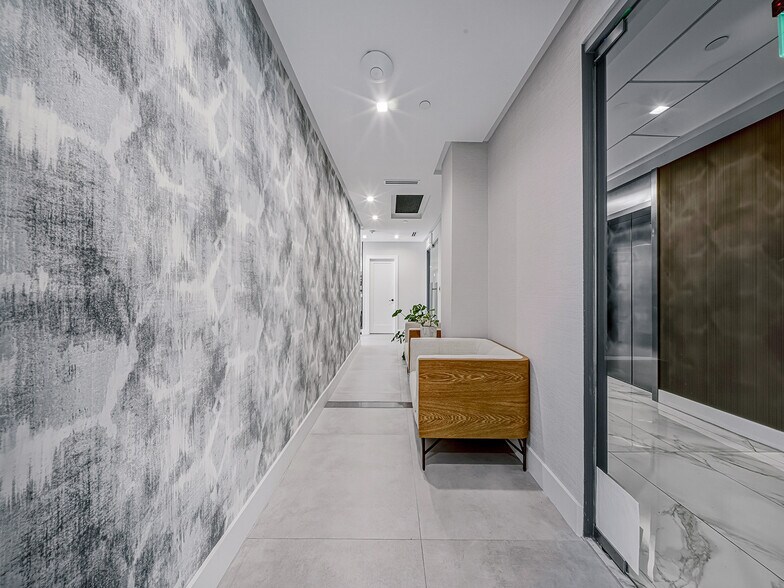 More Photos Of 150 SE 2nd Ave, Miami Office Residential For Sale