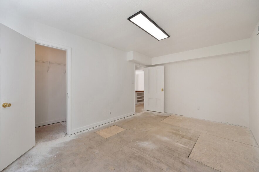 More Photos Of 1407-1409 Lincoln Way, Auburn Office For Sale