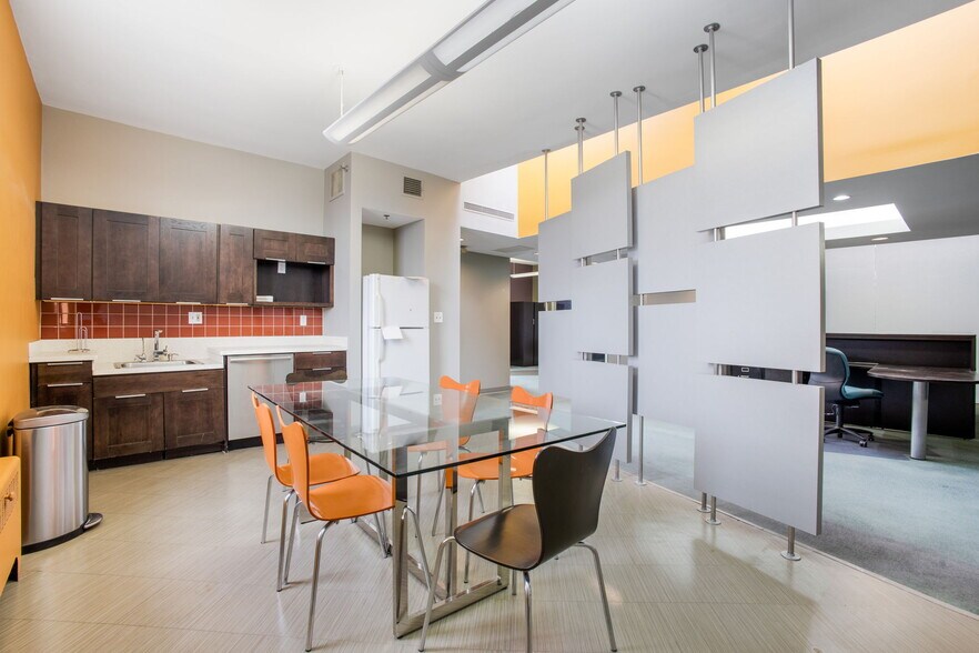 More Photos Of 1908 Mt. Vernon Ave, Alexandria Storefront Retail Office For Sale