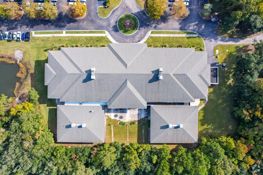 More Photos Of 146 Fairchild St, Charleston Office For Lease