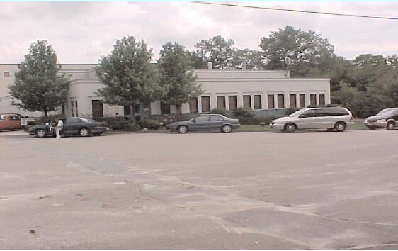 Primary Photo Of 1 Court Dr, Lincoln Research And Development For Lease
