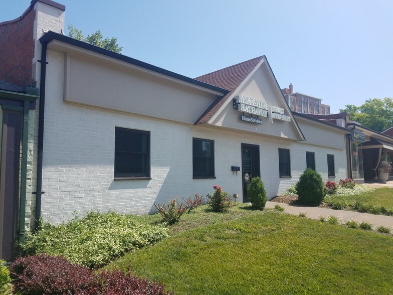 Primary Photo Of 7721 Clayton Rd, Saint Louis General Retail For Lease