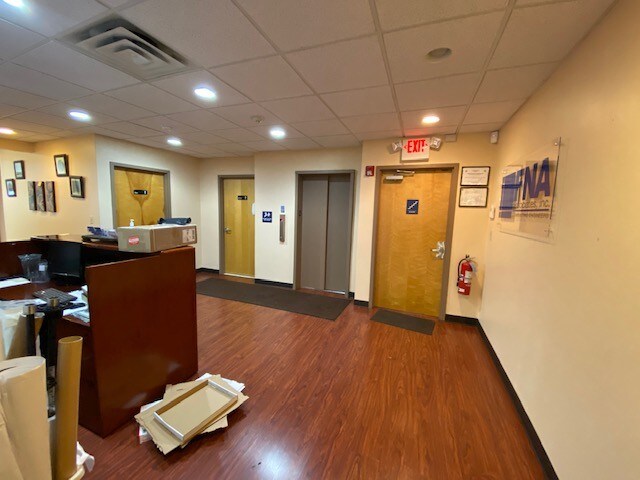 More Photos Of 670 Bergen Blvd, Ridgefield Medical For Sale
