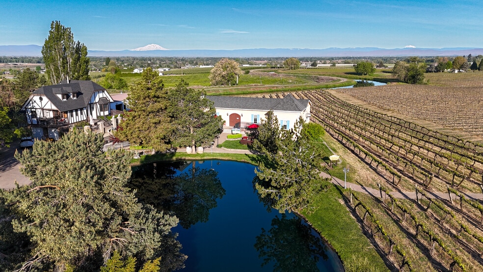 More Photos Of 500 S Bonair Rd, Zillah Winery Vineyard For Sale