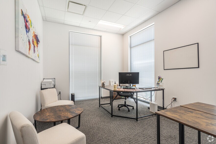 More Photos Of 12510 W Airport Blvd, Sugar Land Distribution For Lease