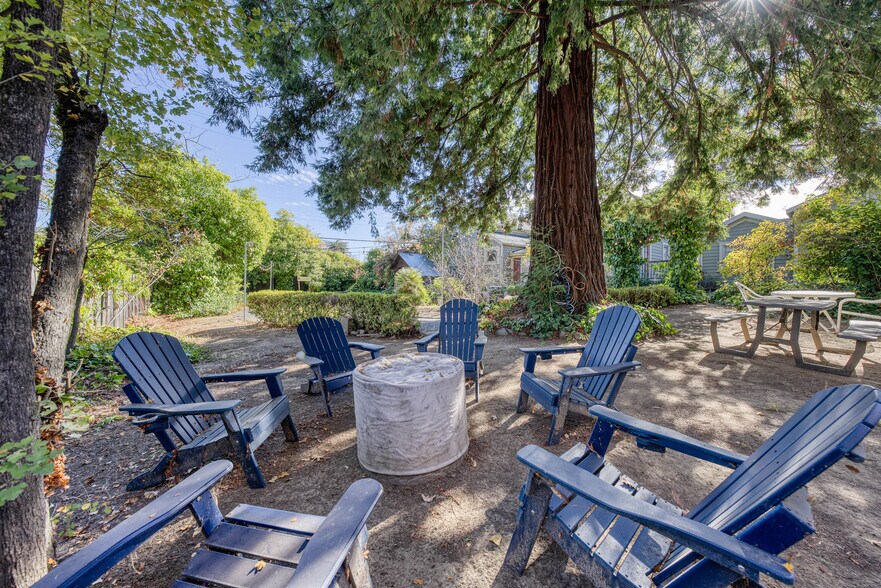 More Photos Of 825 N Forbes St, Lakeport Specialty For Sale