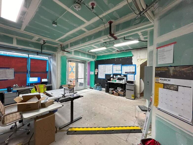 More Photos Of 1020 Market St, San Francisco Shelter For Lease