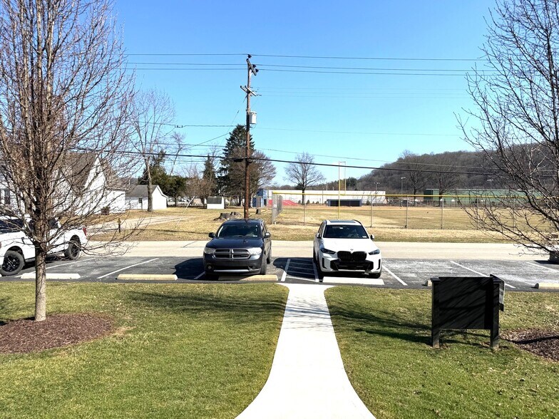 More Photos Of 3122 Carson Ave, Murrysville Office For Lease