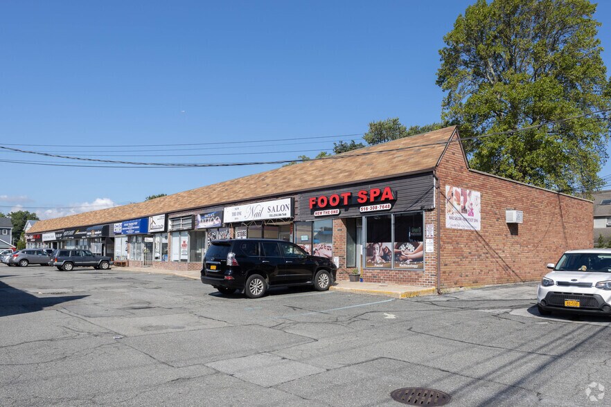 More Photos Of 2803-2815 Merrick Rd, Bellmore Unknown For Lease