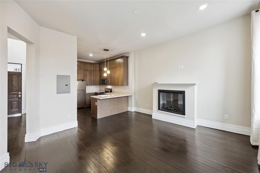 More Photos Of 140 W Park St, Butte Apartments For Sale