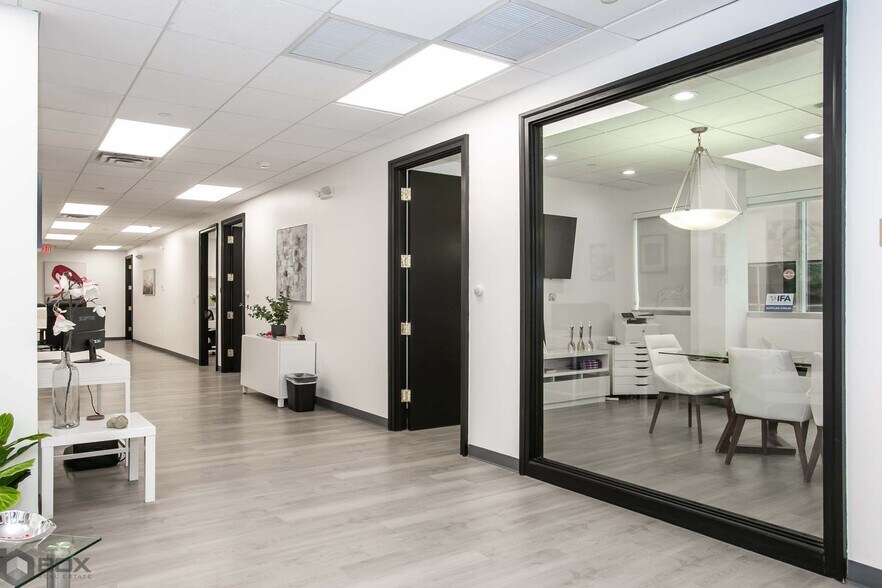 More Photos Of 2825 N University Dr, Coral Springs Office For Lease