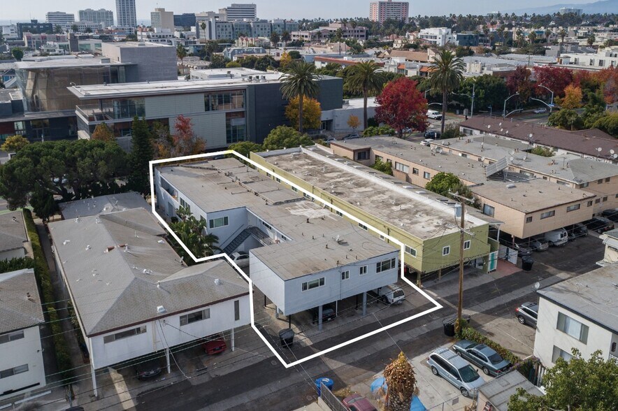 More Photos Of 1323 11th St, Santa Monica Apartments For Sale