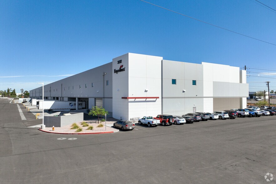 More Photos Of 3232 S 48th St, Phoenix Warehouse For Lease